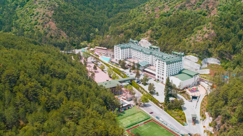 Ünlü Çam Otel’in Sahibi Oğultürk İnşaat İflastan Döndü: Mahkemeden Konkordato Onayı
