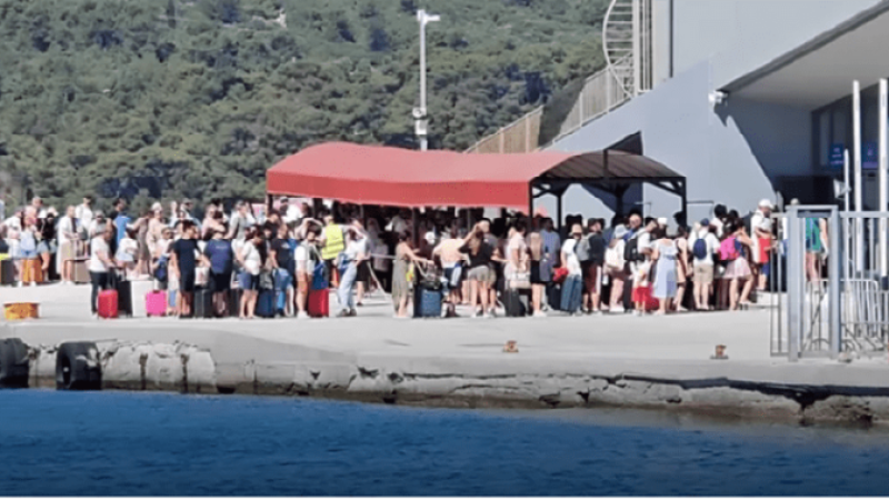 Sisam Adasında Türk Turist Rekoru: 100 Bin Ziyaretçiyle Tüm Zamanların Zirvesi